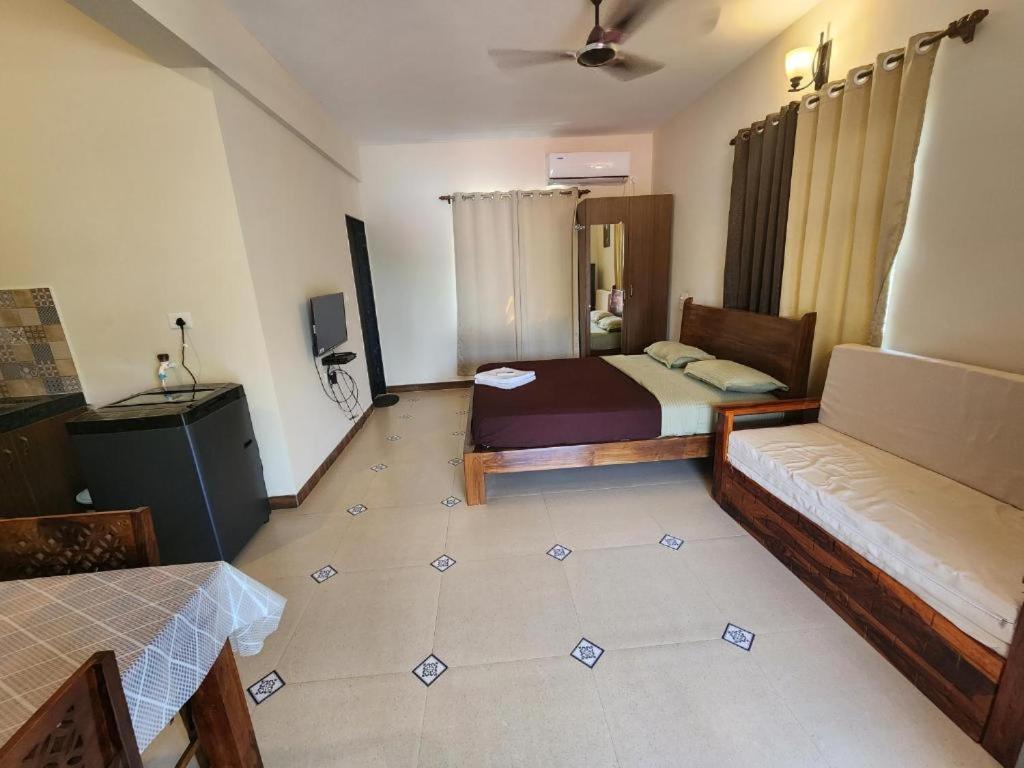Coastal Suites Apart Hotel ---- 8 Minutes Walk To Beach Benaulim Exterior foto