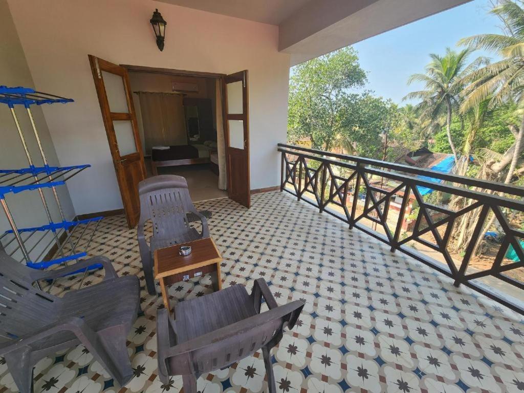 Coastal Suites Apart Hotel ---- 8 Minutes Walk To Beach Benaulim Exterior foto
