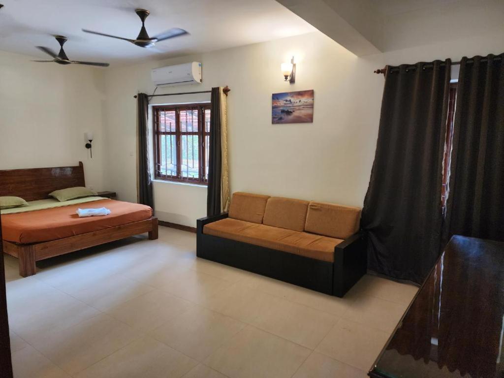 Coastal Suites Apart Hotel ---- 8 Minutes Walk To Beach Benaulim Exterior foto