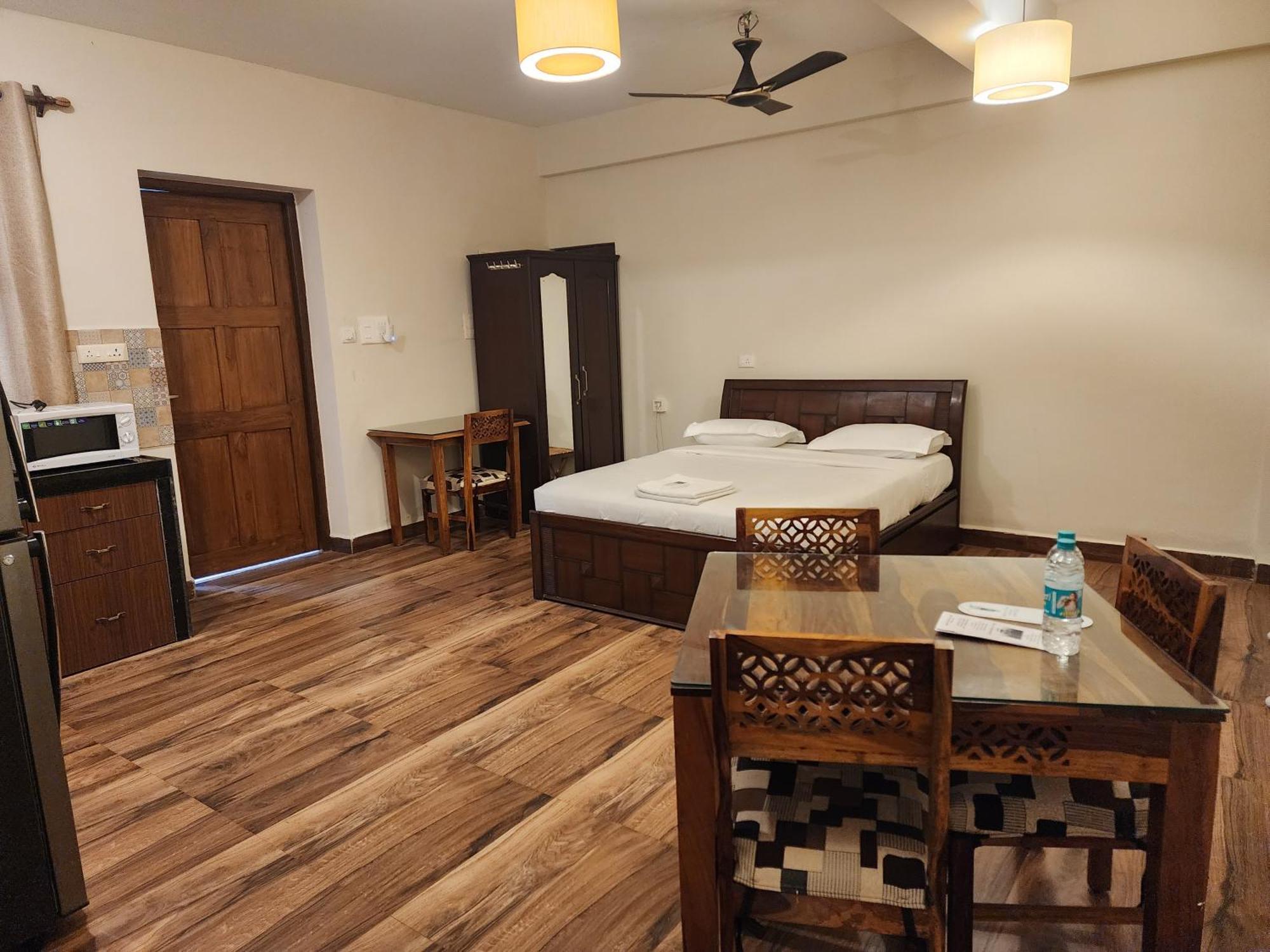 Coastal Suites Apart Hotel ---- 8 Minutes Walk To Beach Benaulim Exterior foto