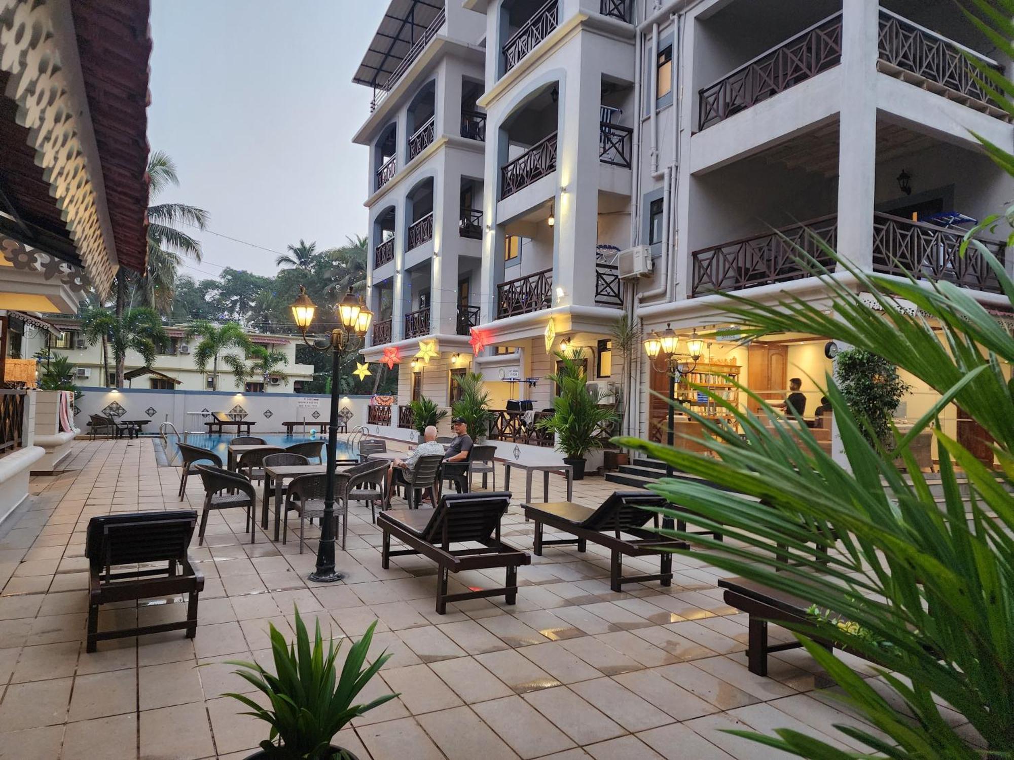 Coastal Suites Apart Hotel ---- 8 Minutes Walk To Beach Benaulim Exterior foto