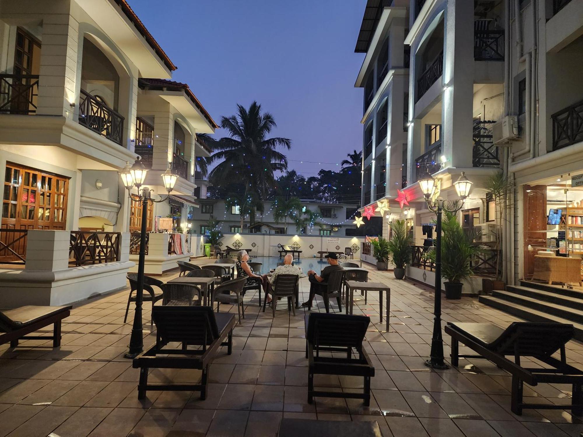 Coastal Suites Apart Hotel ---- 8 Minutes Walk To Beach Benaulim Exterior foto